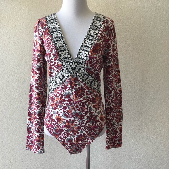 Free People Tops - Free people long sleeve v neck bodysuit floral M